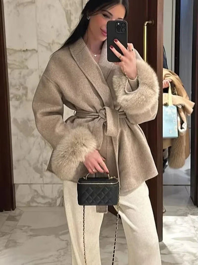 LÉNA – Veste Ceinturée Douce