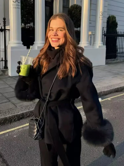 LÉNA – Veste Ceinturée Douce